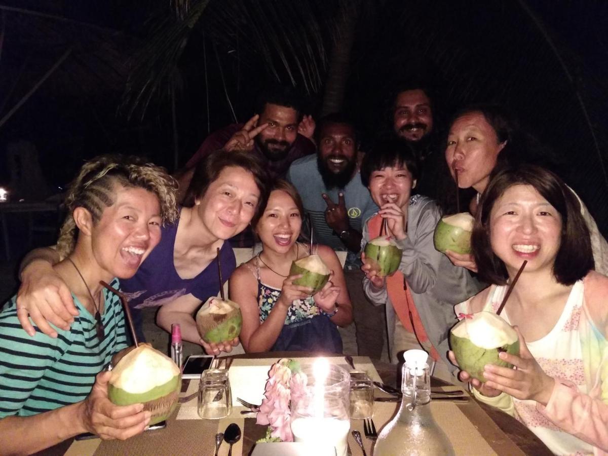 DHIGURAH BEACH Inn Bagian luar foto